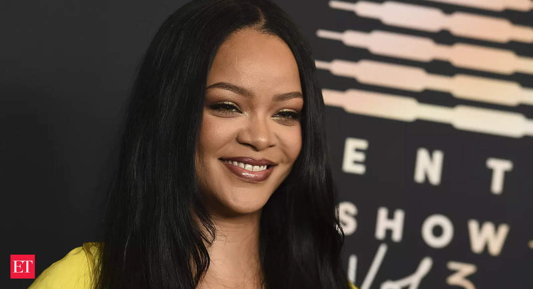 With innovative post on Instagram, Rihanna confirms participation at NFL’s Super Bowl Halftime Show thumbnail