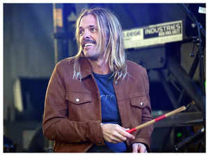 Rock band Foo Fighters give tribute to drummer Taylor Hawkins
