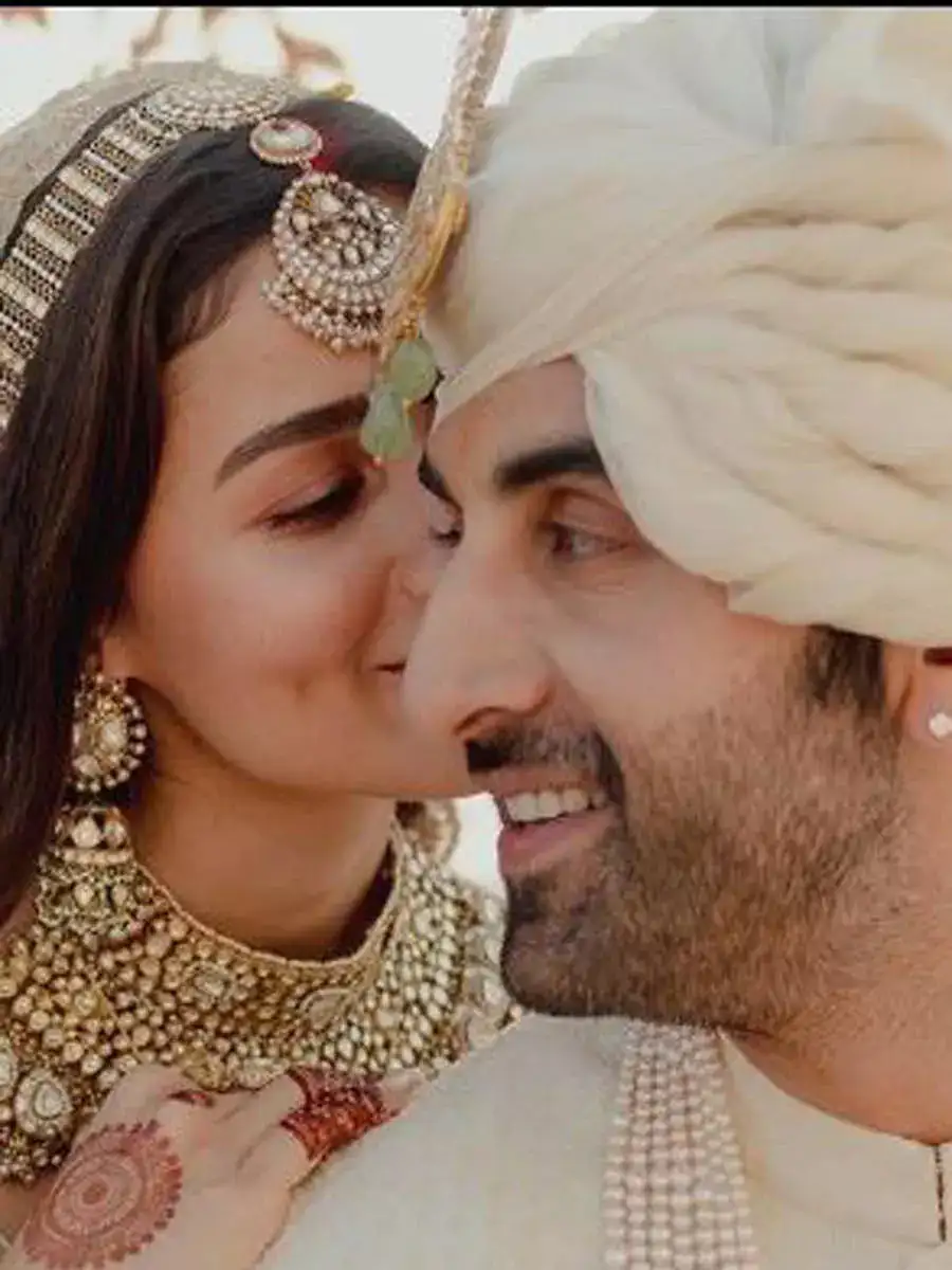 Ranbir Kapoor turns 40! How B-Town celebs wished actor on his birthday