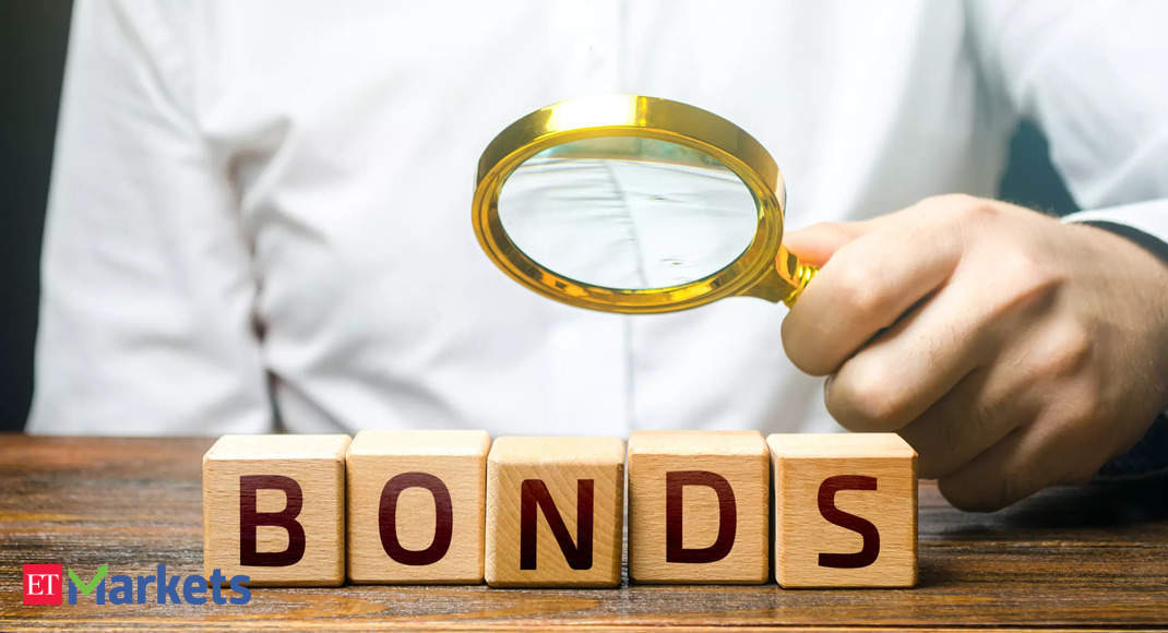 Euro zone bond yields rise, focus on UK gilts, inflation data