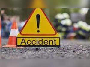 UP: 8 killed, over 25 injured as bus collides with truck in Lakhimpur Kheri