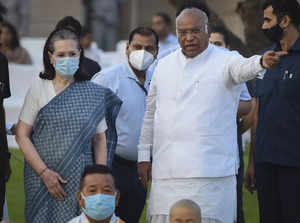 New Delhi: Congress interim President Sonia Gandhi with party leader Mallikarjun...