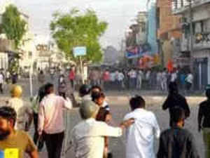 Communal clash in Savli town of Gujarat over displaying religions flag; 36 held