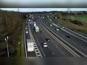 M4 motorway shut for traffic, leaves passengers 'stranded' at Heathrow airport