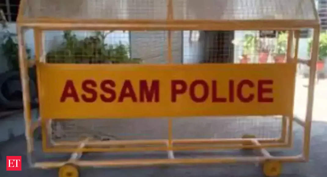 Assam: Assam police destroyed houses in Zophai after protests in Mizoram

 | Media Pyro