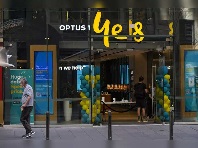 Australia demands Optus