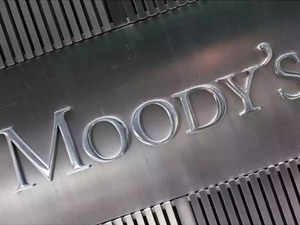 Moody's cuts Pakistan's rating to Caa1