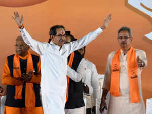 In minority outreach, Uddhav  Thackeray again talks of RR jawan Aurangzeb