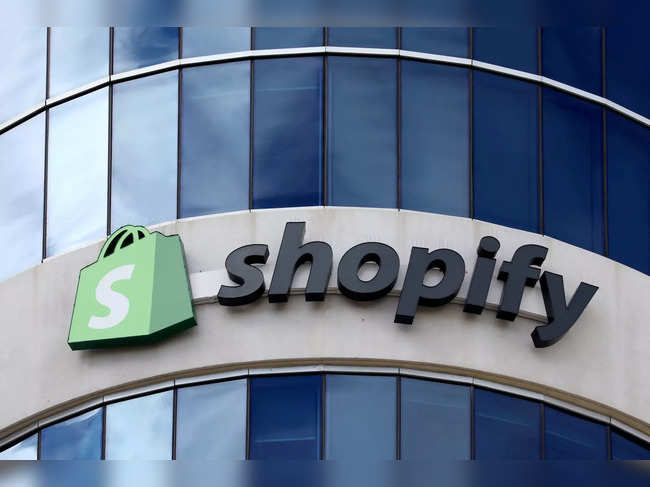 The logo of Shopify