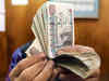 India's foreign exchange reserves fall by another $4.9 billion