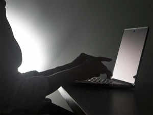 Alarm over fake ID-printing websites using customer data for cyber fraud