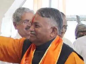 Maharashtra: FIR against Uddhav loyalist Chandrakant Khaire for 'objectionable' language against CM Shinde