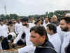 Top leaders pay respects to Mulayam Singh Yadav at funeral
