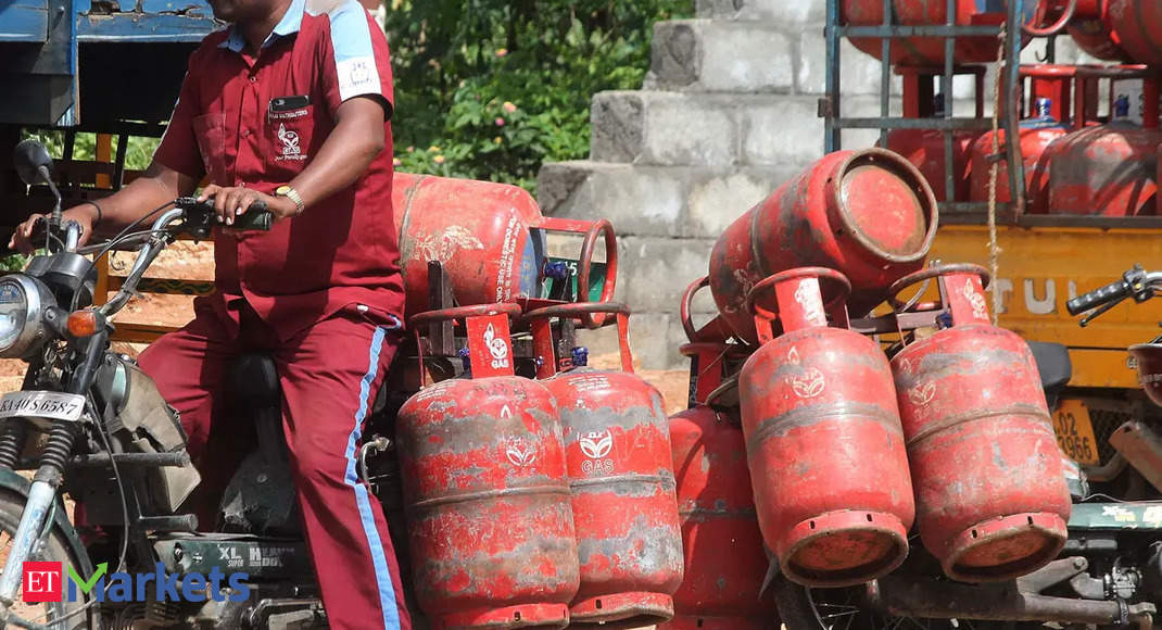 Oil PSUs to get ₹22,000 crore grant to offset LPG losses