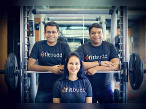 FitBudd founders L - Pranav Chaturvedi, R - Naman Singhal, C - Saumya Mittal