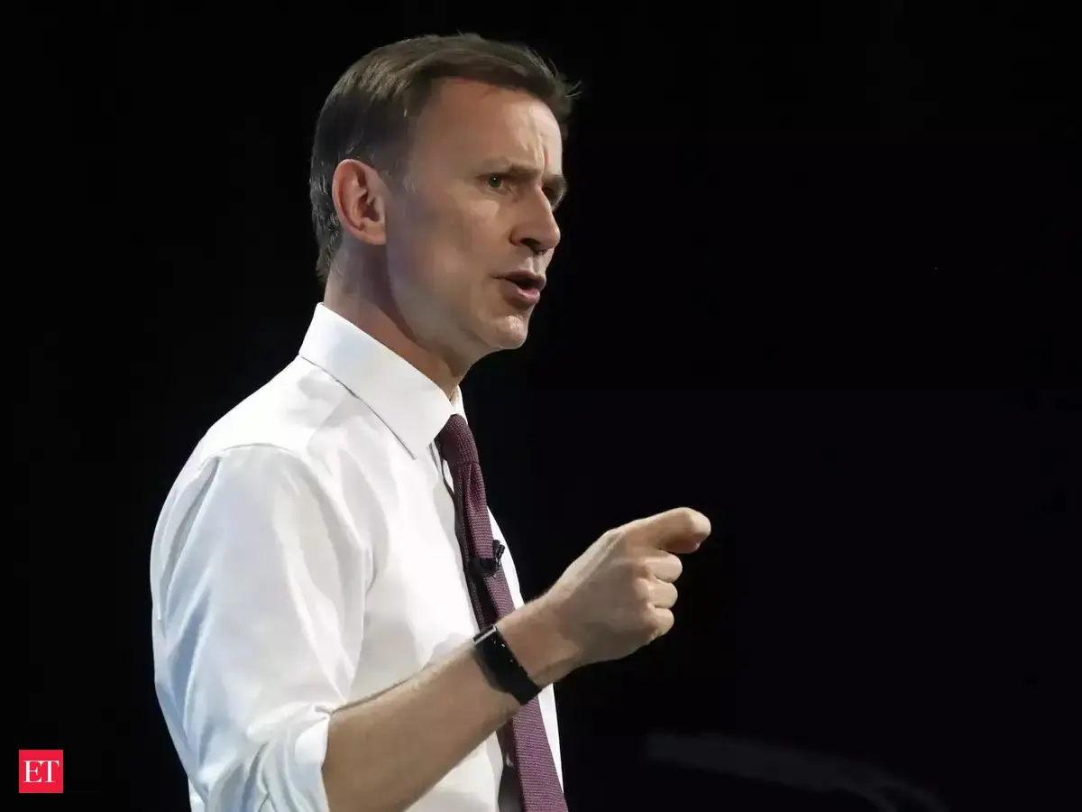 liz truss: UK PM Liz Truss appoints Jeremy Hunt as chancellor after ...