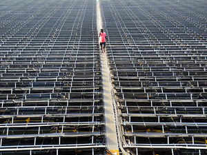 Global solar sector attracts USD 7.5 bn corporate funding in March quarter: Mercom Capital