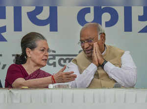 New Delhi: Congress President-elect Mallikarjun Kharge with former party preside...