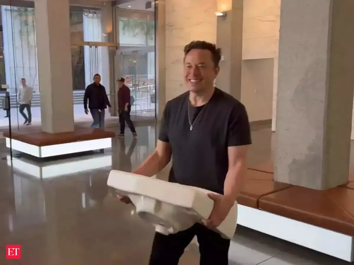 ‘Let that sink in’: Elon Musk enters Twitter headquarters carrying a ...