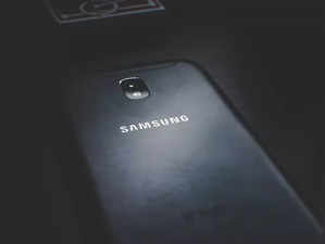 Samsung Smartphones under Rs 20000