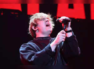 Lewis Capaldi's 2023 UK tour tickets sell out within seconds. Here are reactions from disheartened fans