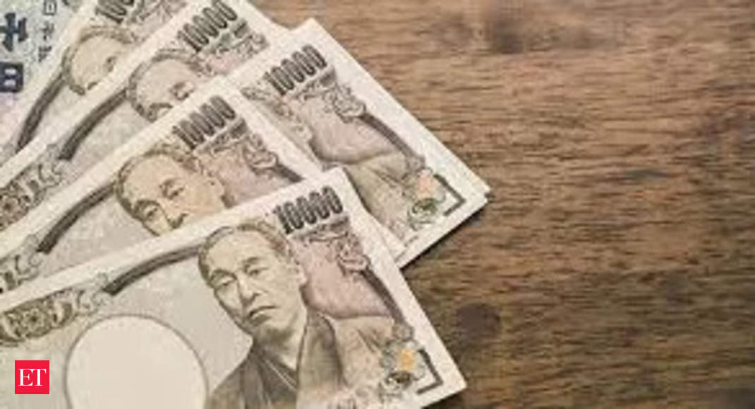 円：日本円の下落の原因は何ですか？