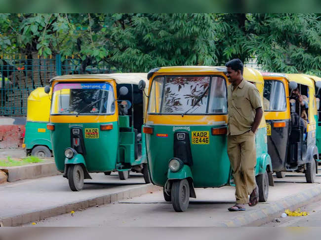 Autos-in-Bangalore_1200-Picxy
