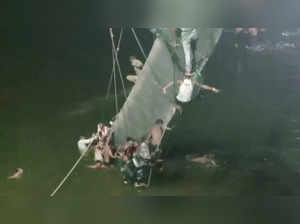 Suspension bridge collapses in Morbi
