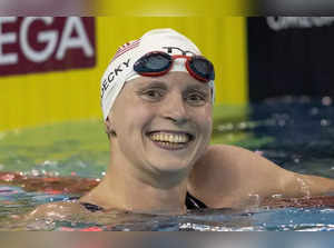 Katie Ledecky sets world record for 1,500 meters freestyle