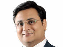 ETMarkets Smart Talk: Maruti, RIL among top 5 stocks investors can look at for 2H2022: Ashish Chaturmohta