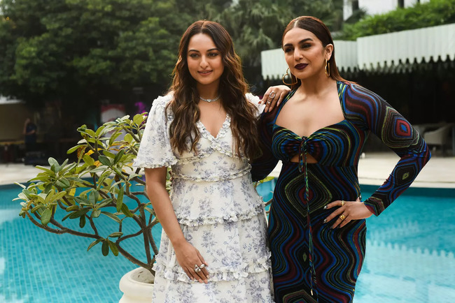 Huma Sonakshi Sinha And Huma Qureshi Say Double Xl Is For People Who Have Been Called Misfits