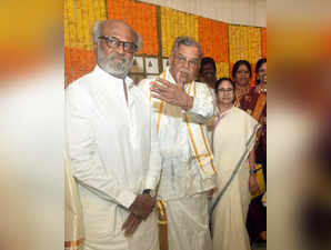 Chennai: West Bengal CM Mamata Banerjee and actor Rajinikanth at the family function of West Bengal Governor La Ganesan, in Chennai, Tamil Nadu on Thursday, Nov. 03, 2022. (Photo: Twitter)