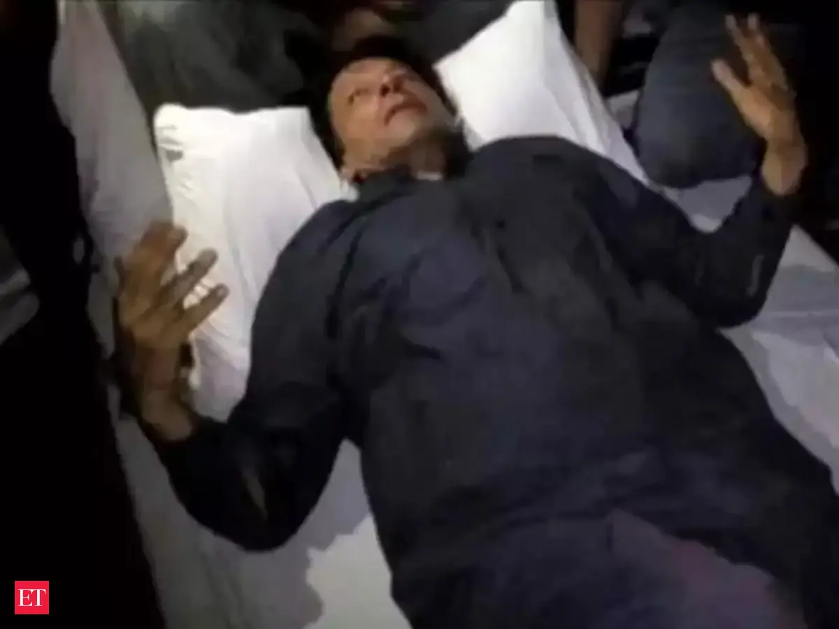 Imran Khan's Freedom Rally: Former Pak PM shot on leg, shifted to ...