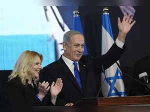 Israeli PM Lapid concedes defeat to Netanyahu in election