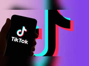 How to sound like robot using TikTok's voice changer effect and other information