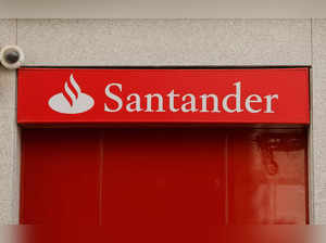 Santander Banking app and website are down. All you need to know