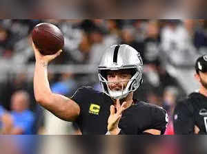 Derek Carr of Los Angeles Raiders breaks down at post-game news conference. Here's why