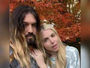 Billy Ray Cyrus announces his engagement to Firerose