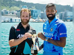 Wellington : Indian captain Hardik Pandya and New Zealand captain Kane Williamson pose with the trophy ahead of the T20 series between India and New Zealand in Wellington on Wednesday, November 16, 2022. (Photo:IANS/BCCI)