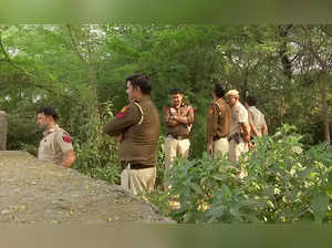 New Delhi, Nov 15 (ANI): Delhi Police brings the accused Aftab Amin Poonawalla i...