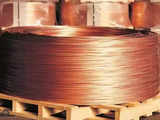 Top metals struggled, copper under pressure over demand concerns