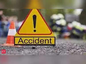 Kerala: 44 pilgrims enroute Sabrimala from Andhra injured in road mishap; 8-yr-old boy in serious condition