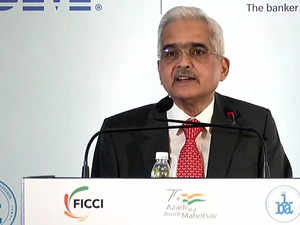 India is differently placed, at low risk of recession: Shaktikanta Das
