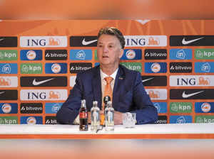 Holland fighting for Louis van Gaal just as he is battling cancer to lead the team at World Cup 2022