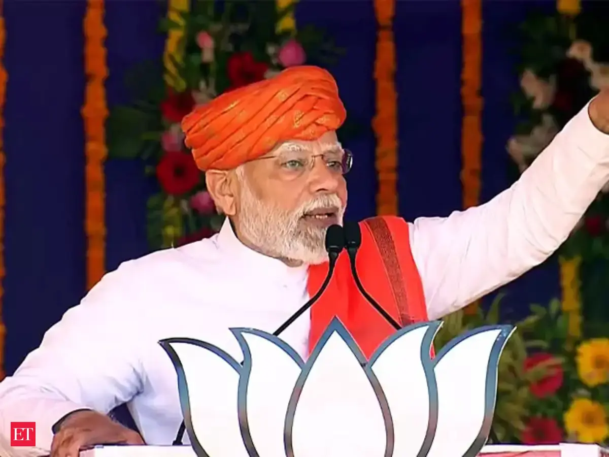 pm modi: Gujarat: PM Modi's security breached at a rally in Bavla ...