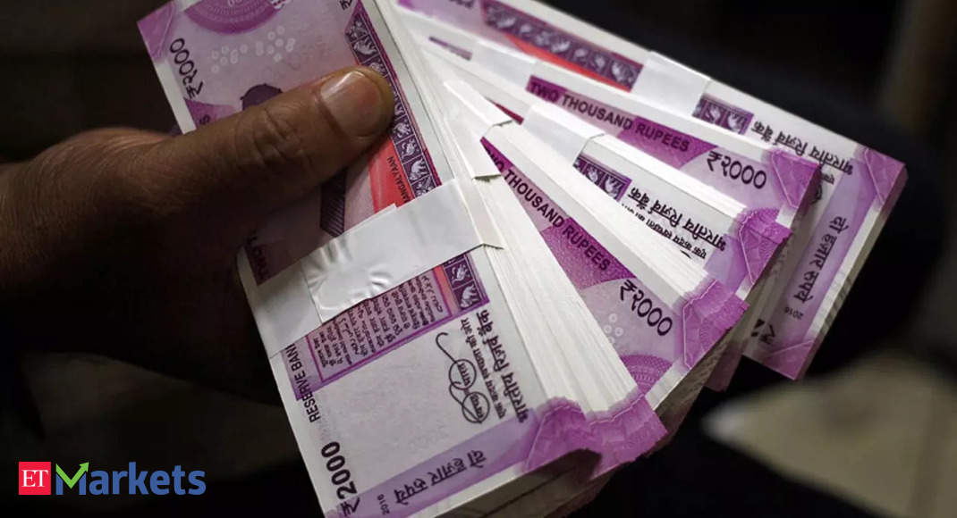 Rupee nearly flat this week, premiums extend slide
