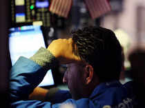 US stock market: Dow Jones, Nasdaq end down sharply, hit by Apple and China worries