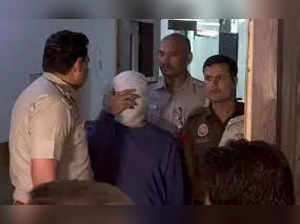 Shraddha murder case: Men with swords attack police van carrying Aftab Poonawala, arrested