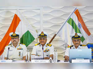 Kolkata: Commodore Rituraj Sahu, Naval Officer-in-Charge (West Bengal) flanked b...