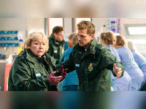 'Casualty': 17 spoiler images released for improvised episode of British drama